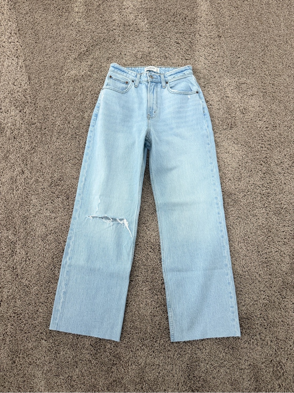 Abercrombie curve love 90s relaxed jean